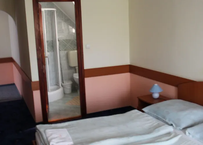 Blue House 3*