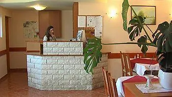 Blue House 3* ヘーヴィーズ