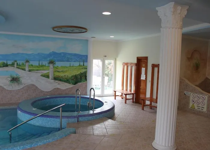 Blue House 3*